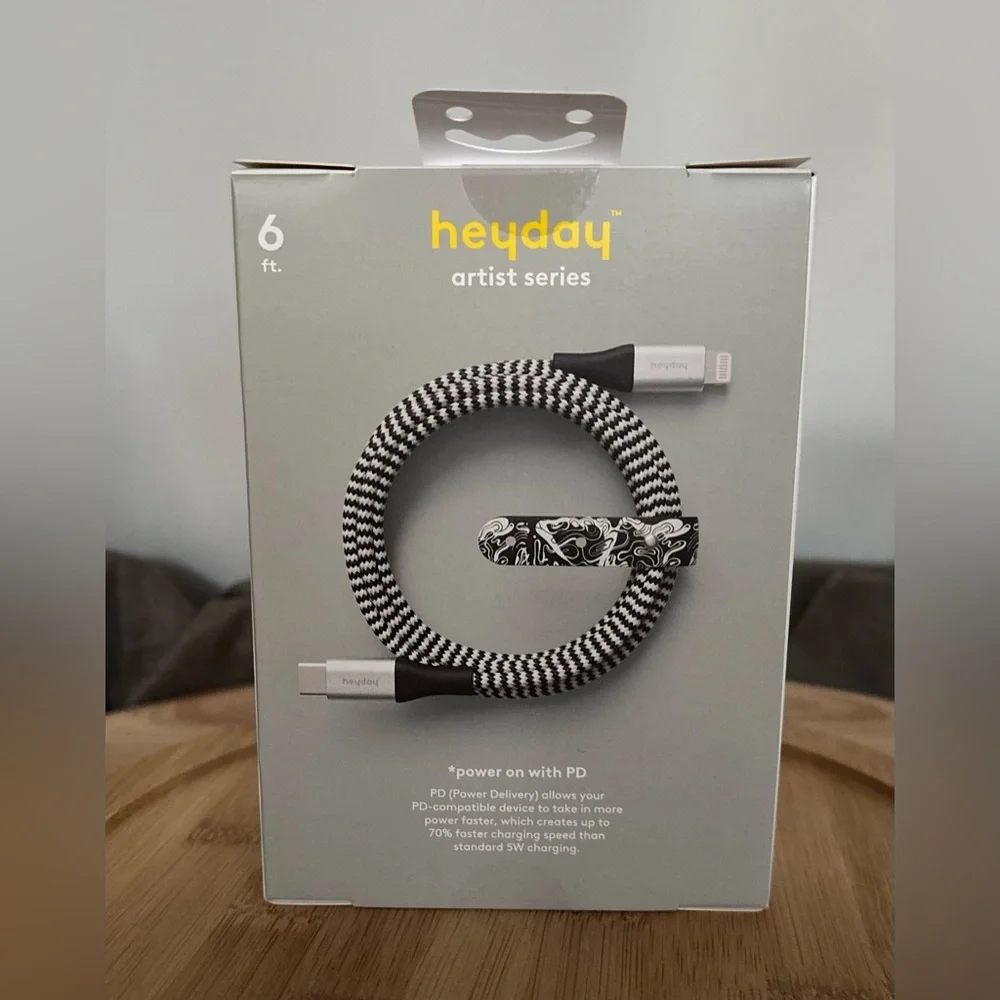 Heyday Artist Series 6’ lightning to USB-C, Fast Charging Cable, NIB